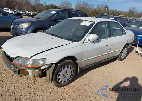 2001 Honda Accord 2.3 Lx из США, поврежденный, VIN 1HGCG56401A099254